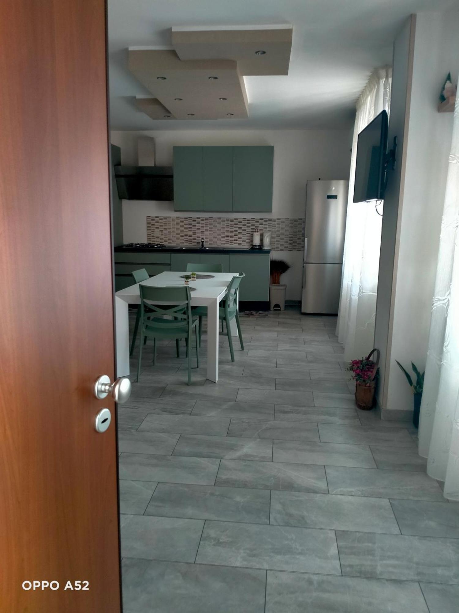 Perla Di Mare Apartment Montesilvano Marina Екстериор снимка